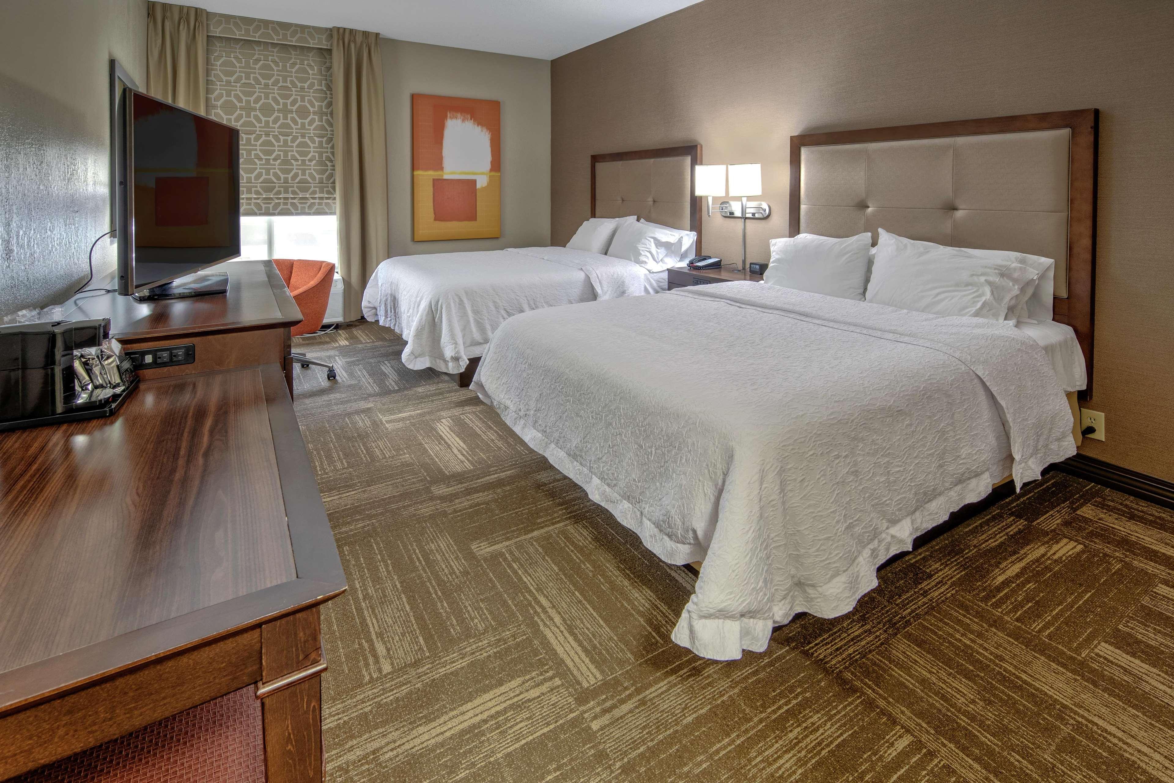 Hampton Inn Corinth Bagian luar foto