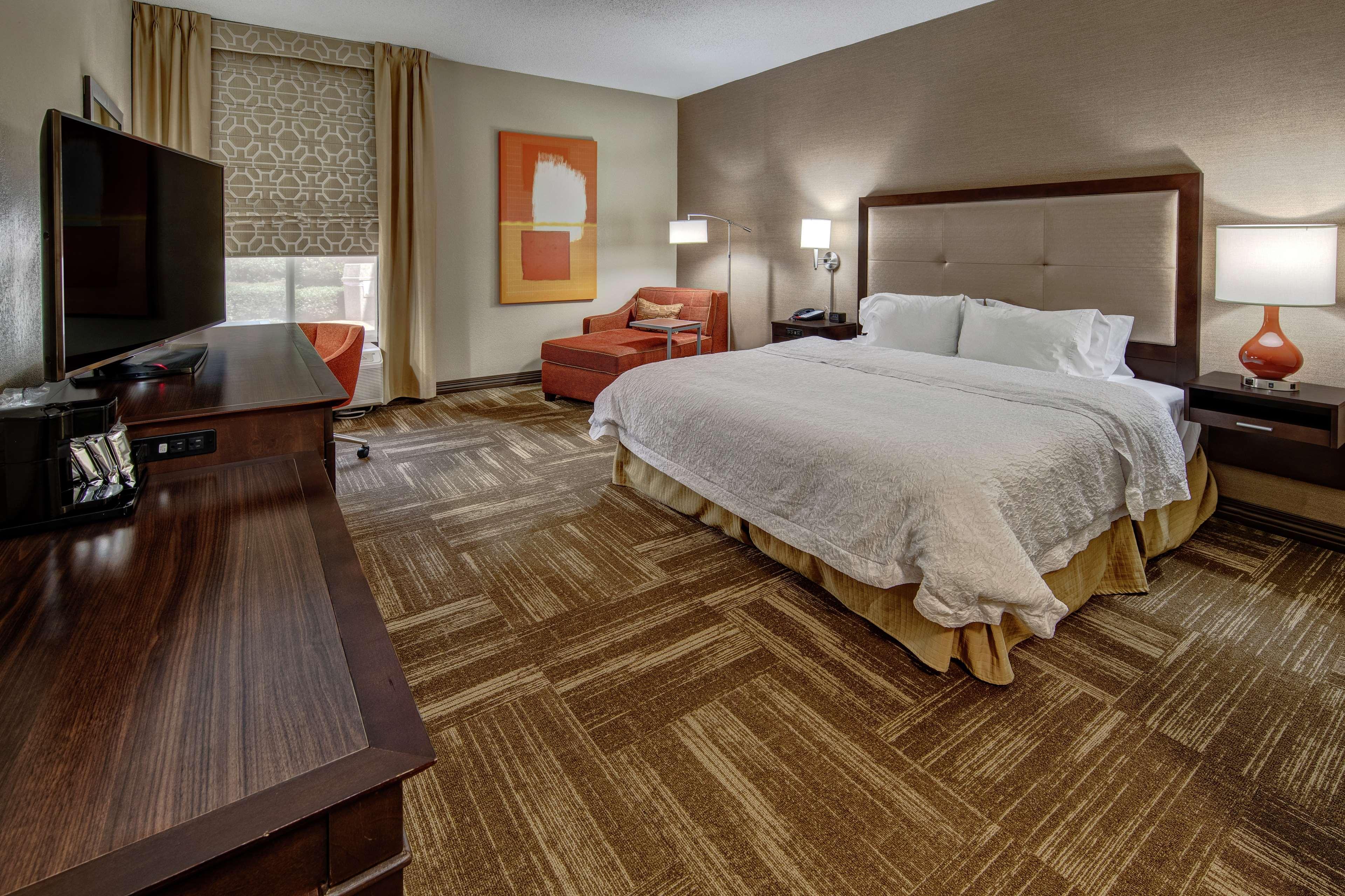 Hampton Inn Corinth Bagian luar foto