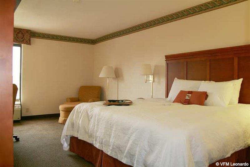 Hampton Inn Corinth Ruang foto